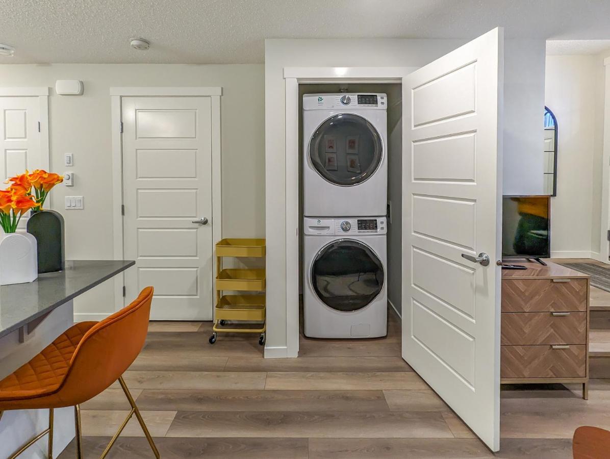 Globalstay New Apartments In Cranbrook Free Street Parking YYC Buitenkant foto