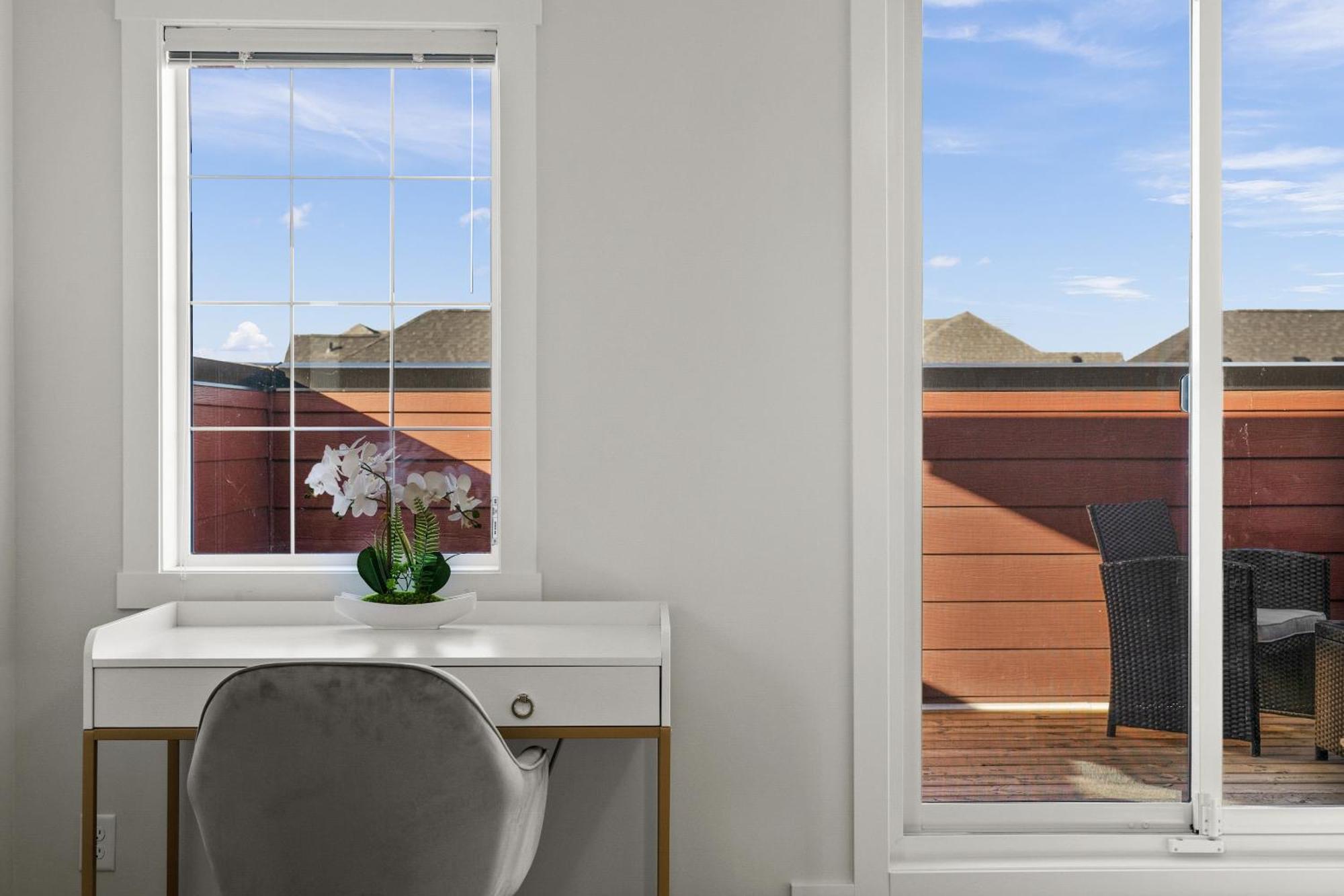 Globalstay New Apartments In Cranbrook Free Street Parking YYC Buitenkant foto